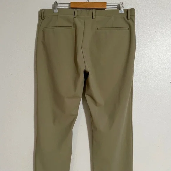 Theory Men's Zaine Pant in Precision Ponte
Size 36 - Picture 7 of 10